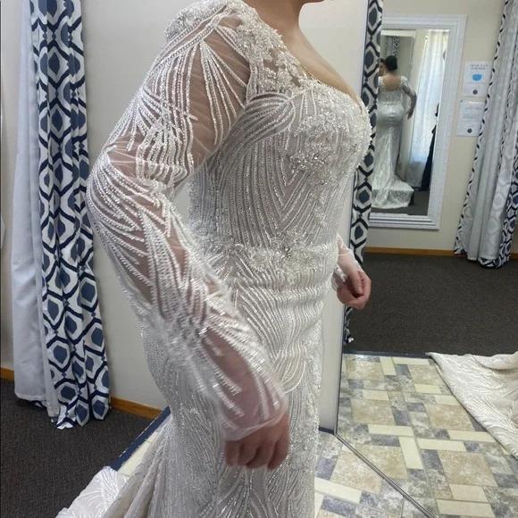 WONA CONCEPT luxury wedding gown - Picture 5 of 8